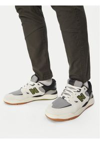 New Balance Sneakersy UN1010B Biały. Kolor: biały. Materiał: skóra, zamsz #1