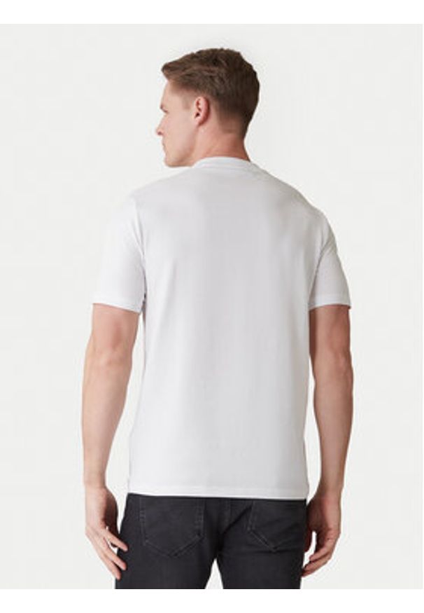 Karl Lagerfeld - KARL LAGERFELD T-Shirt 755052 562235 Biały Regular Fit. Typ kołnierza: dekolt w karo. Kolor: biały. Materiał: bawełna