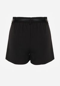 Renee - Czarne Szorty High Waist w Eleganckim Stylu z Cienkim Paskiem ze Sprzączką Rissarie. Stan: podwyższony. Kolor: czarny. Sezon: lato. Styl: elegancki #8