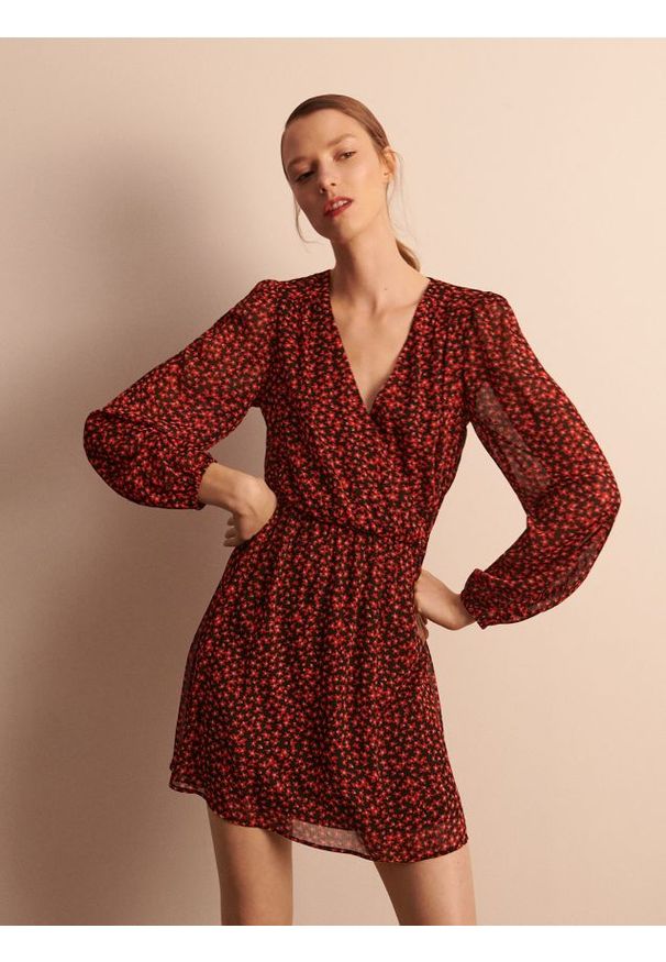 Reserved - Szyfonowa sukienka - czarny. Kolor: czarny. Materiał: szyfon