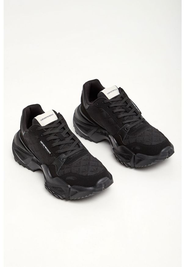 Emporio Armani - Sneakersy EMPORIO ARMANI. Wzór: nadruk, aplikacja