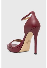 MICHAEL Michael Kors sandały skórzane Jordyn kolor bordowy 40S2JOHA1L. Zapięcie: klamry. Kolor: czerwony. Materiał: skóra. Wzór: gładki. Obcas: na obcasie. Wysokość obcasa: średni #4