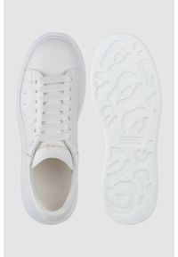 Alexander McQueen - ALEXANDER MCQUEEN Białe sneakersy. Kolor: biały. Materiał: skóra #4