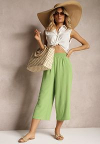 Renee - Jasnozielone Spodnie Palazzo z Gumką w Talii i Długością Nogawki 3/4 Moolia. Kolekcja: plus size. Kolor: zielony. Materiał: materiał #4