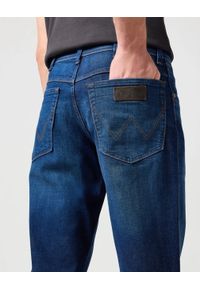 Wrangler - WRANGLER TEXAS STRETCH NIGHT BREAK W1219237W 112126068. Stan: podwyższony. Styl: klasyczny