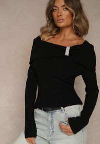 Renee - Czarny Sweter z Wiskozą i Ozdobą z Cyrkonii Mirrise. Okazja: na co dzień. Kolor: czarny. Materiał: wiskoza. Wzór: aplikacja. Styl: klasyczny, casual, elegancki #4