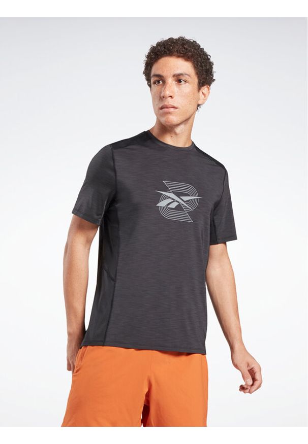 Reebok T-Shirt Activchill Graphic Move HS5933 Czarny Active Fit. Kolor: czarny. Materiał: syntetyk
