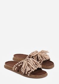 Renee - Brązowe Klapki Boho z Ozdobnymi Frędzlami Samsonitta. Okazja: na co dzień. Kolor: brązowy. Materiał: koronka. Wzór: aplikacja. Styl: boho #9