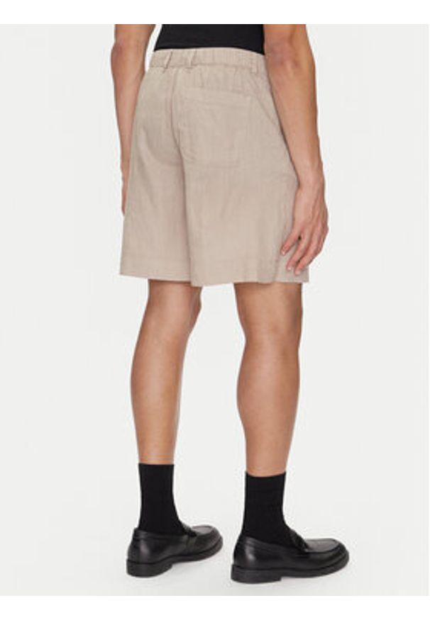 Selected Homme Szorty materiałowe 16097541 Beżowy Loose Fit. Kolor: beżowy. Materiał: len