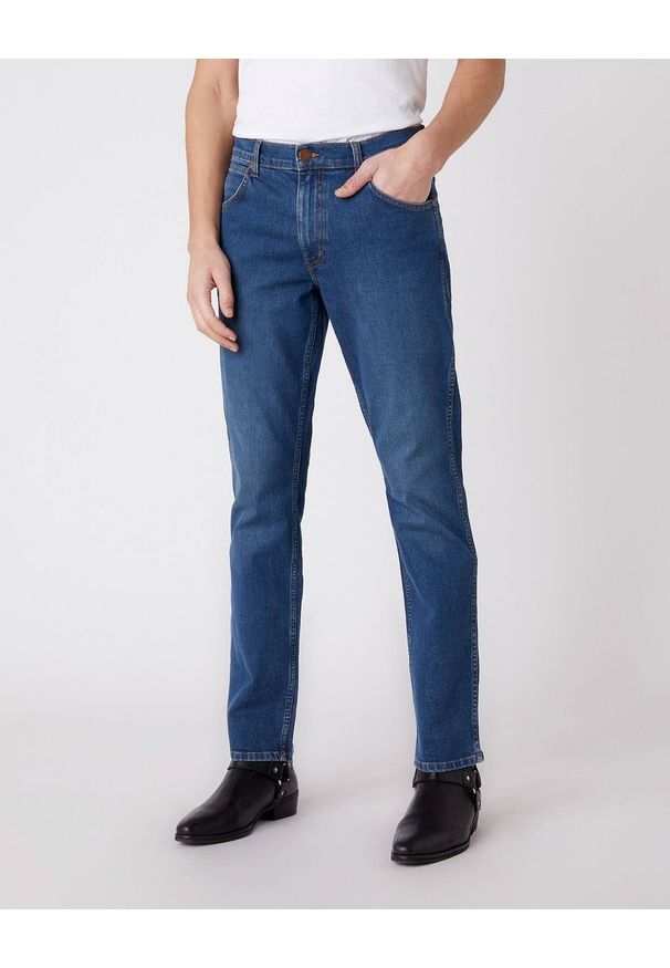 Wrangler - WRANGLER GREENSBORO MĘSKIE SPODNIE JEANSOWE W15QX520I 112127129