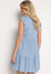 Born2be - Niebieska Bawełniana Sukienka o Rozkloszowanym Kroju z Falbanką Anettes. Kolor: niebieski. Materiał: bawełna. Długość rękawa: krótki rękaw. Typ sukienki: rozkloszowane. Styl: klasyczny #6