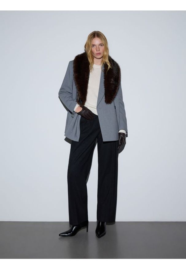 Reserved - Wełniany sweter - kremowy. Kolor: kremowy. Materiał: wełna