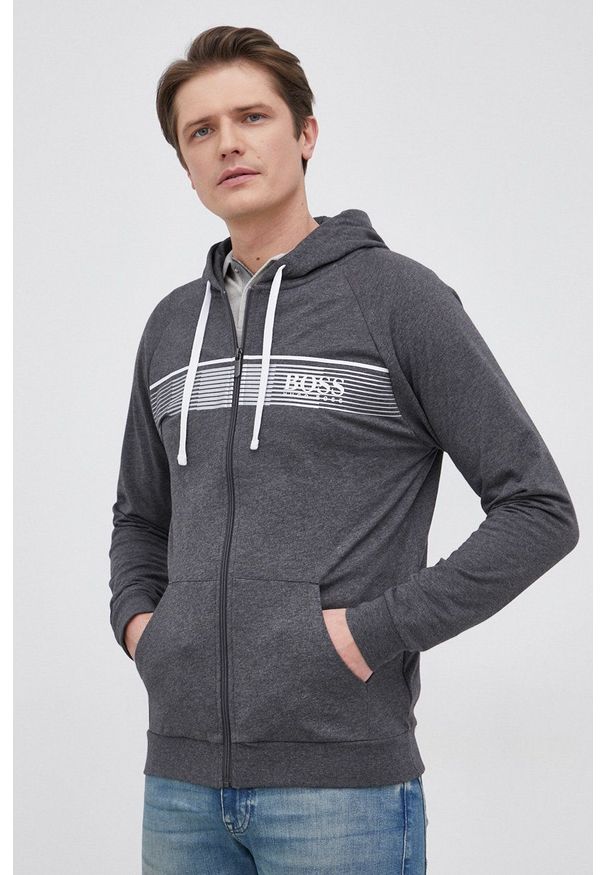 BOSS - Boss - Bluza bawełniana. Okazja: na co dzień. Typ kołnierza: kaptur. Kolor: szary. Materiał: bawełna. Długość rękawa: raglanowy rękaw. Wzór: nadruk. Styl: casual