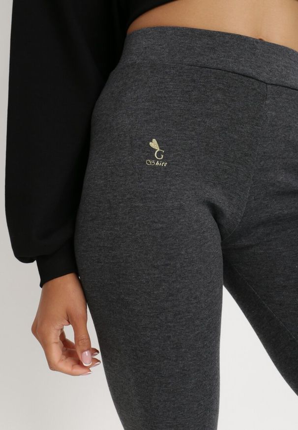 Born2be - Ciemnoszare Legginsy Purah. Kolor: szary. Długość: długie. Wzór: gładki, aplikacja, nadruk