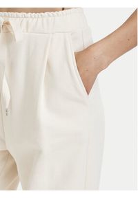 Maryley Spodnie materiałowe 26EB519/07PA Beżowy jasny Regular Fit. Kolor: beżowy. Materiał: bawełna #4