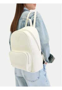 Guess Jeans Plecak CWBEO-GUESS-B-011-09 Écru. Kolor: kremowy. Materiał: materiał #1