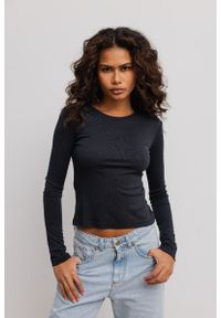 Marsala - Dopasowany top z długim rękawem w kolorze WASHED BLACK- PRETO-XS. Materiał: skóra, włókno, dzianina, wiskoza, bawełna, materiał, poliester. Długość rękawa: długi rękaw. Długość: długie