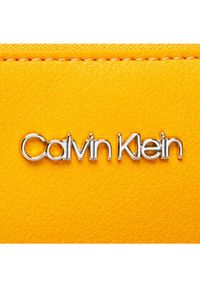 Calvin Klein Torebka Ck Must Ew Xbody K60K607883 Pomarańczowy. Kolor: pomarańczowy. Materiał: skórzane #6