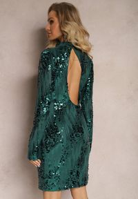 Renee - Zielona Dopasowana Sukienka Mini z Półgolfem w Cekiny Palmanova. Kolor: zielony. Długość rękawa: długi rękaw. Wzór: aplikacja. Długość: mini #3