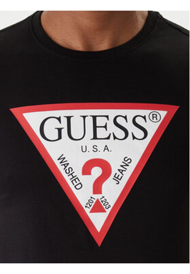 Guess T-Shirt M2YI71 I3Z14 Czarny Slim Fit. Kolor: czarny. Materiał: bawełna