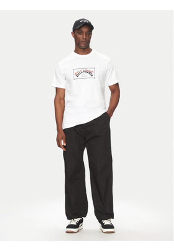 Billabong T-Shirt Arch EBYZT00167 Biały Regular Fit. Kolor: biały. Materiał: bawełna