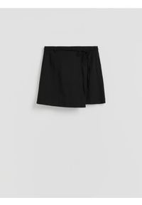 Reserved - Spódnico-szorty z wiskozą - czarny. Kolor: czarny. Materiał: wiskoza #1