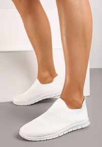 Born2be - Białe Buty Sportowe Galithusa. Zapięcie: bez zapięcia. Kolor: biały. Materiał: materiał. Szerokość cholewki: normalna