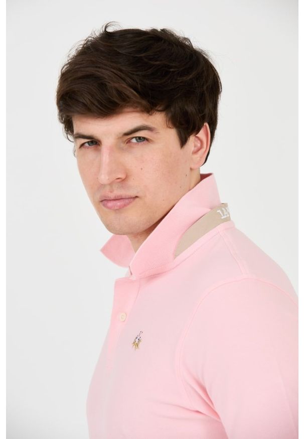 La Martina - LA MARTINA Różowy męski t-shirt z małym logo, Rozmiar XL. Typ kołnierza: polo. Kolor: różowy