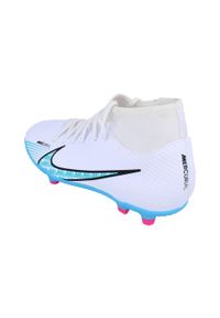 Buty piłkarskie męskie Nike Mercurial Superfly 9 Club Fgmg. Zapięcie: sznurówki. Kolor: wielokolorowy. Materiał: materiał, syntetyk, tkanina. Szerokość cholewki: normalna. Sport: piłka nożna