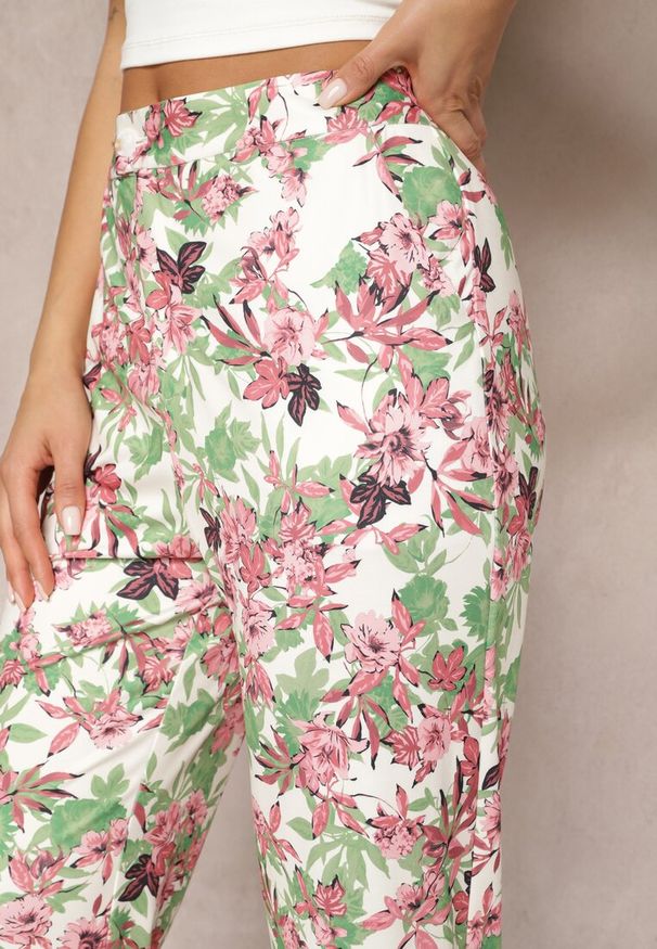 Renee - Różowo-Białe Spodnie w Kwiatowy Print High Waist z Szeroką Nogawką Lastaria. Okazja: na co dzień. Stan: podwyższony. Kolor: różowy. Materiał: tkanina. Wzór: kwiaty, nadruk. Sezon: wiosna. Styl: casual, elegancki