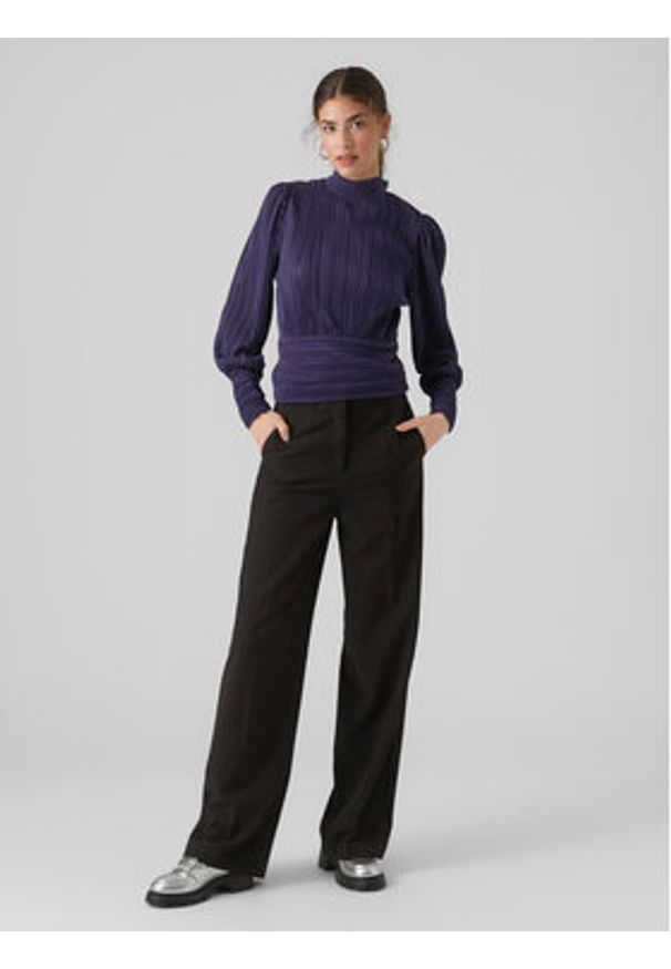 Vero Moda Bluzka 10295544 Fioletowy Regular Fit. Kolor: fioletowy. Materiał: syntetyk