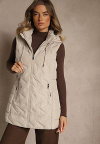 Renee - Ciemnobeżowa Taliowana Kamizelka Przejściowa z Kapturem Olepia. Okazja: na co dzień. Typ kołnierza: kaptur. Kolor: beżowy. Materiał: poliester, jeans. Sezon: jesień, wiosna. Styl: klasyczny, casual #1