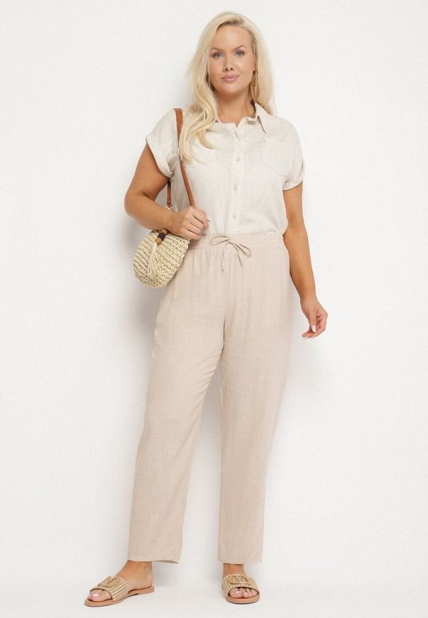 Born2be - Jasnobeżowe Spodnie z Lnem i Elastyczną Gumką w Pasie Nativena. Okazja: na co dzień. Kolekcja: plus size. Kolor: beżowy. Materiał: len. Styl: casual