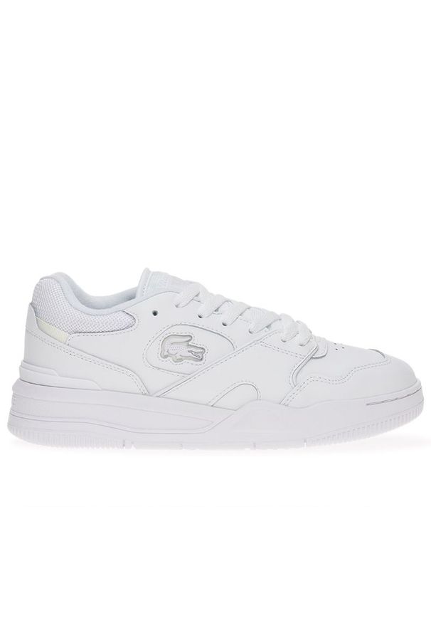 Buty Lacoste Court Lineshot 746SMA0110-21G - biała. Okazja: na co dzień. Zapięcie: sznurówki. Kolor: biały. Materiał: skóra, guma. Szerokość cholewki: normalna. Wzór: aplikacja. Obcas: na platformie