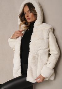 Renee - Beżowa Kurtka Futerko z Ekoskórzanymi Rękawami z Klamrami Kapturem i Wiązanym Paskiem Mesizelle. Okazja: na co dzień, na spacer. Kolor: beżowy. Materiał: futro. Wzór: aplikacja. Styl: casual, elegancki #4