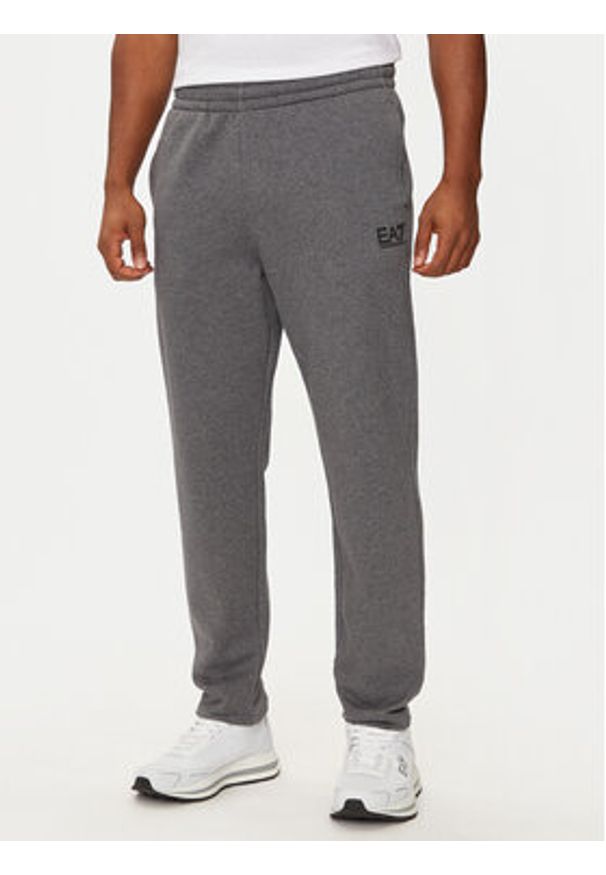 EA7 Emporio Armani Dres 6DPV65 PJVTZ Szary Regular Fit. Kolor: szary. Materiał: bawełna