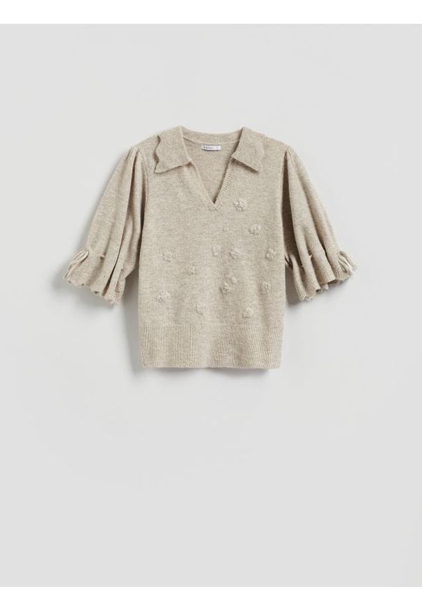 Reserved - Sweter z kołnierzykiem - beżowy. Kolor: beżowy. Materiał: dzianina, wełna