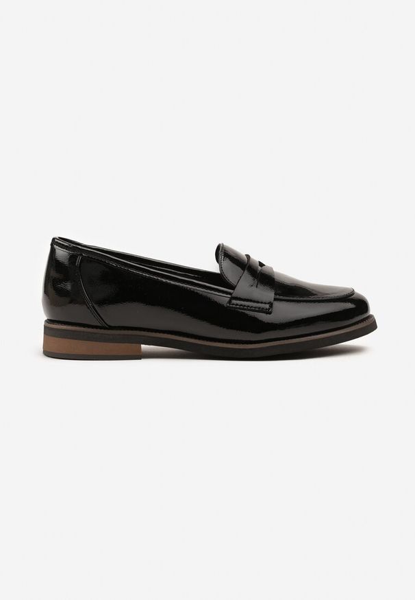 Born2be - Czarne Mokasyny z Lakierowanej Skóry Mevevia. Okazja: na co dzień. Kolor: czarny. Materiał: lakier, skóra. Obcas: na obcasie. Styl: elegancki, klasyczny, casual. Wysokość obcasa: niski