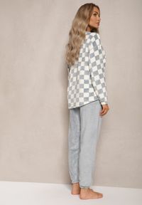 Renee - Jasnoniebieski Komplet Piżamowy Spodnie z Gumką w Pasie i Bluzka w Szachownicę Timoma. Kolor: niebieski #5