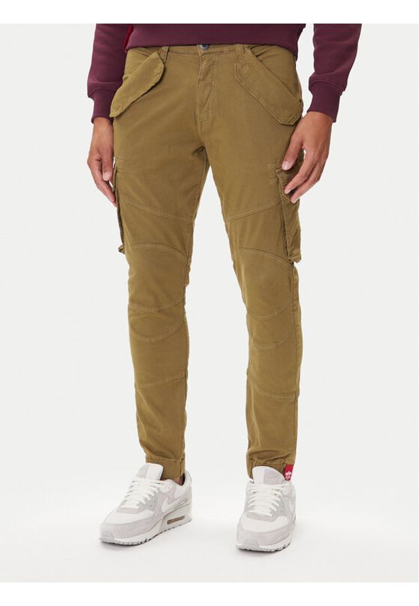 Alpha Industries Spodnie materiałowe Combat 126215 Zielony Slim Fit. Kolor: zielony. Materiał: bawełna