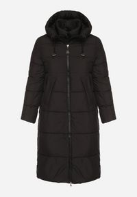 Born2be - Czarna Długa Kurtka Pikowana z Kapturem i Bocznymi Suwakami Mevoressa. Okazja: na spacer, na co dzień. Typ kołnierza: kaptur. Kolekcja: plus size. Kolor: czarny. Materiał: dzianina, jeans, poliester. Długość: długie. Styl: casual #6