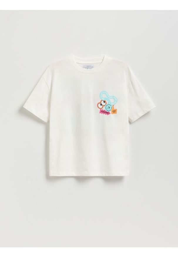 Reserved - T-shirt oversize z nadrukiem - złamana biel. Materiał: dzianina, bawełna. Wzór: nadruk