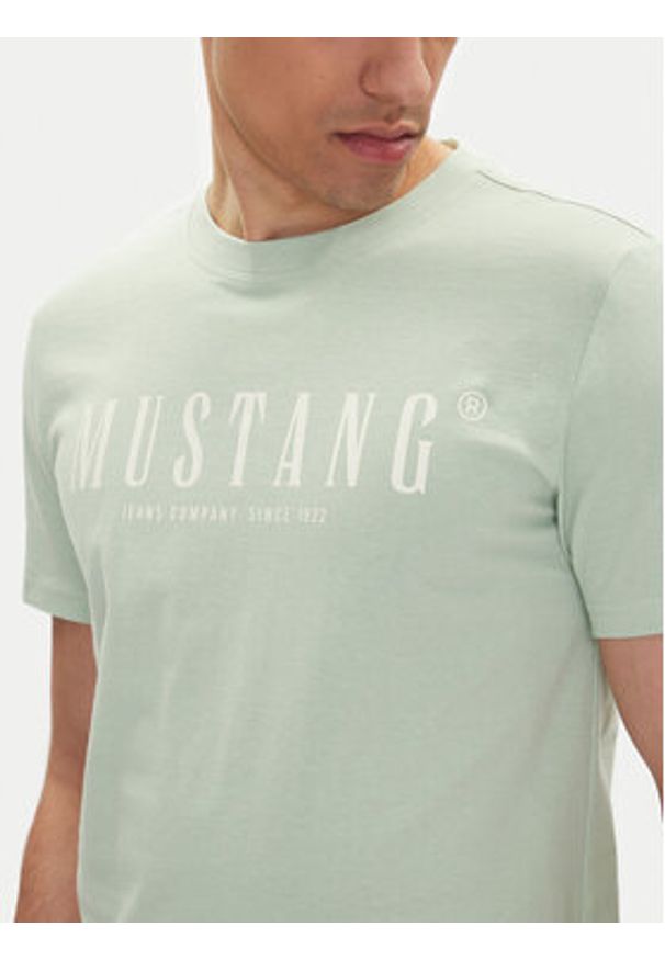 Mustang T-Shirt Austin 1016480 Zielony Regular Fit. Kolor: zielony. Materiał: bawełna