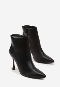 Renee - Czarne Klasyczne Botki na Szpilce Vices Tikolisse. Okazja: na co dzień. Kolor: czarny. Materiał: jeans, skóra. Obcas: na szpilce. Styl: klasyczny #5