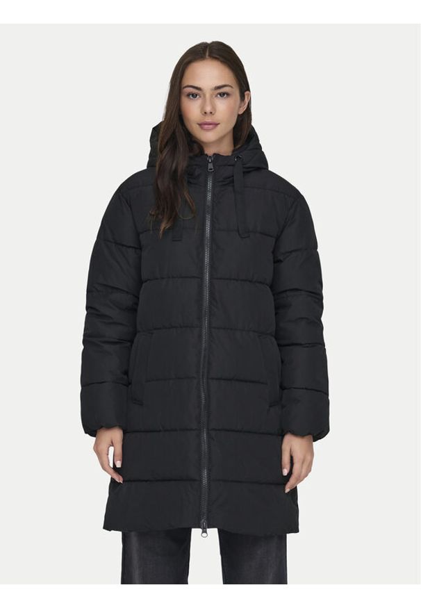only - ONLY Kurtka zimowa Clair 15323232 Czarny Regular Fit. Kolor: czarny. Materiał: syntetyk. Sezon: zima