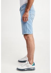 Armani Exchange - Spodenki męskie jeansowe ARMANI EXCHANGE. Materiał: jeans