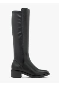 Ryłko - Czarne wyższe kozaki ze skóry licowej. Nosek buta: okrągły. Zapięcie: zamek. Kolor: czarny. Materiał: skóra. Szerokość cholewki: normalna. Obcas: na obcasie. Styl: street, klasyczny, elegancki. Wysokość obcasa: średni #1