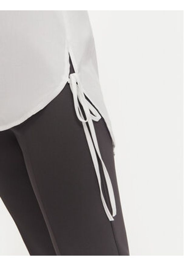 ViCOLO Koszula TS0336 Biały Regular Fit. Kolor: biały. Materiał: bawełna