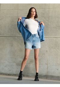 Sinsay - Szorty jeansowe - niebieski. Kolor: niebieski. Materiał: jeans #1