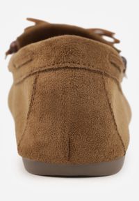 Born2be - Ciemnobeżowe Mokasyny VICES z Wkładką ze Skóry Naturalnej i Ozdobnymi Koralikami Neni. Okazja: na co dzień. Kolor: beżowy. Materiał: skóra. Styl: casual, klasyczny, elegancki #6